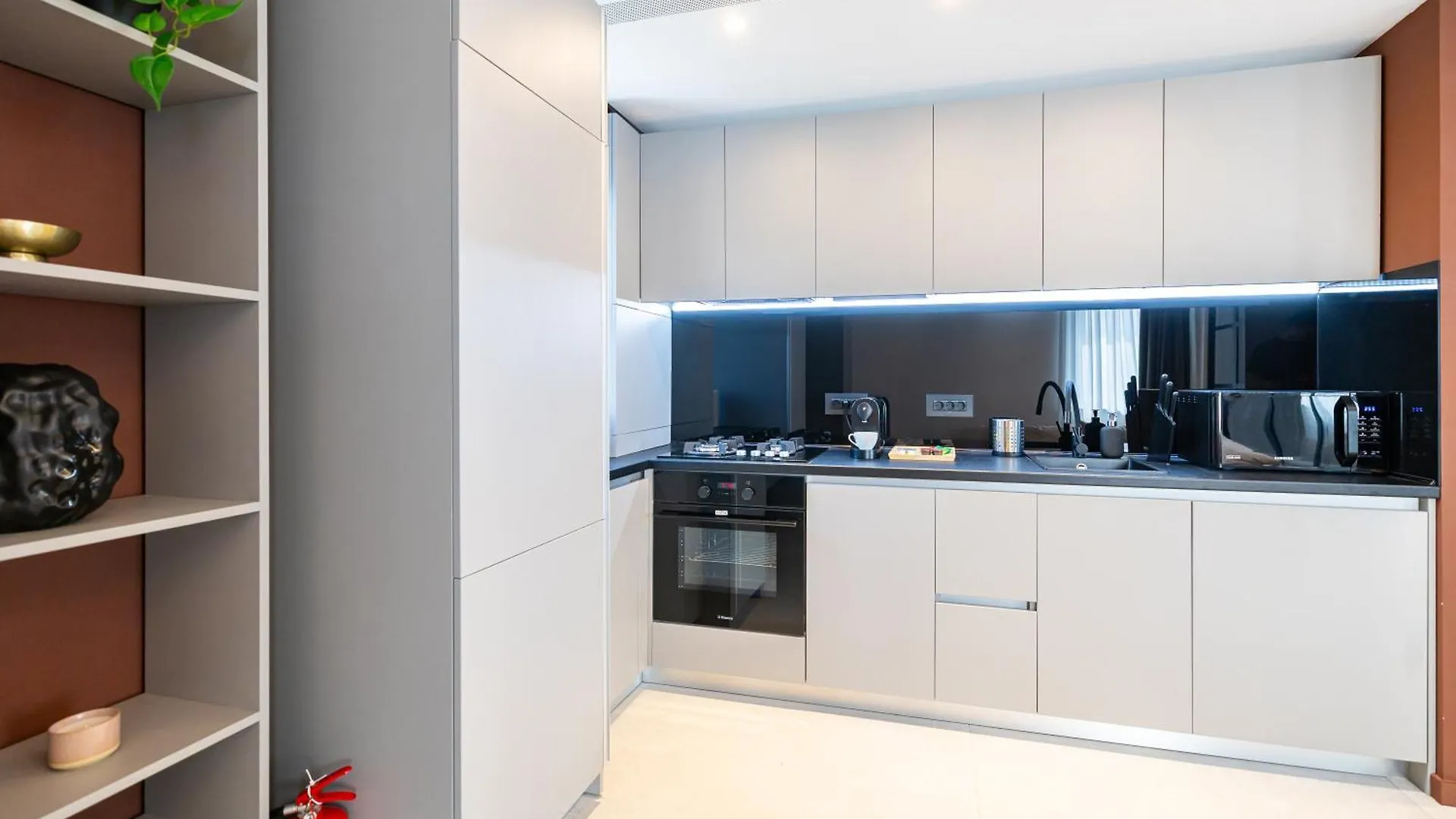 Orion New Boutique Building Apartment With Private Parking Bukarest Rumänien