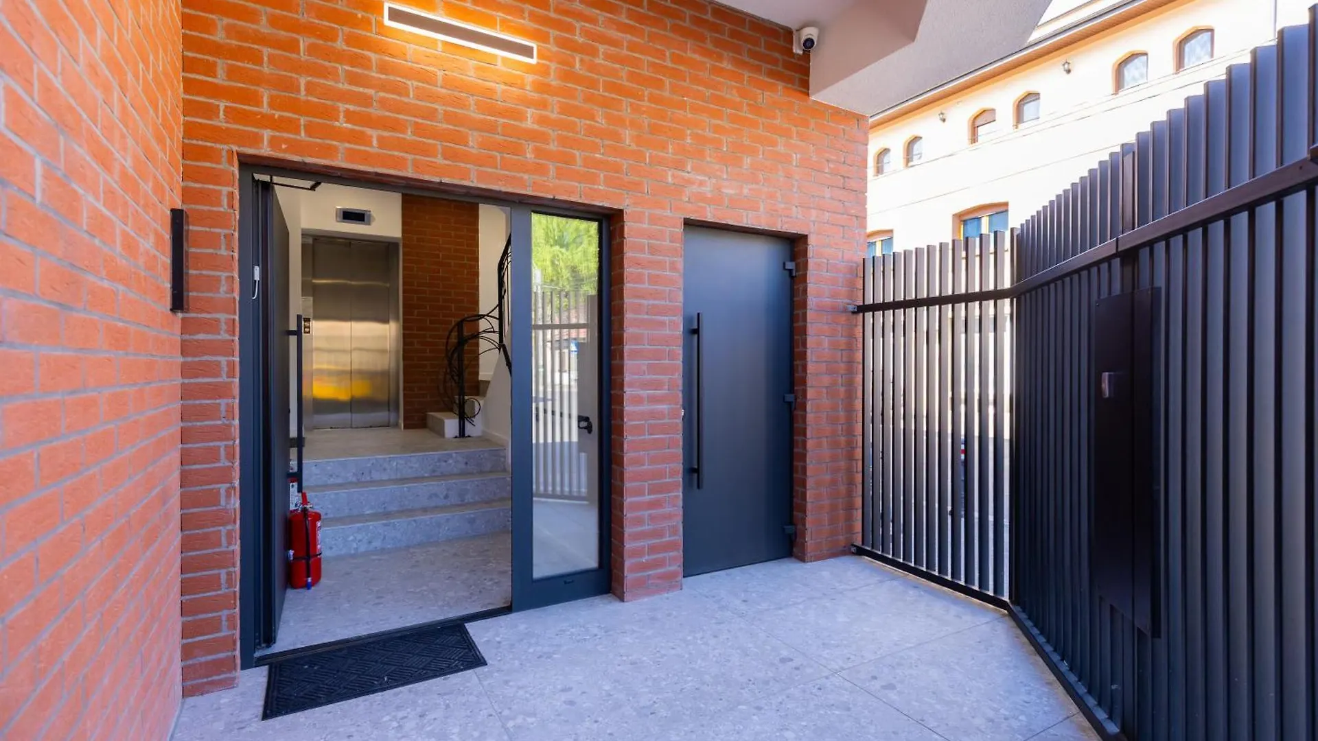 Orion New Boutique Building Apartment With Private Parking Bukarest
