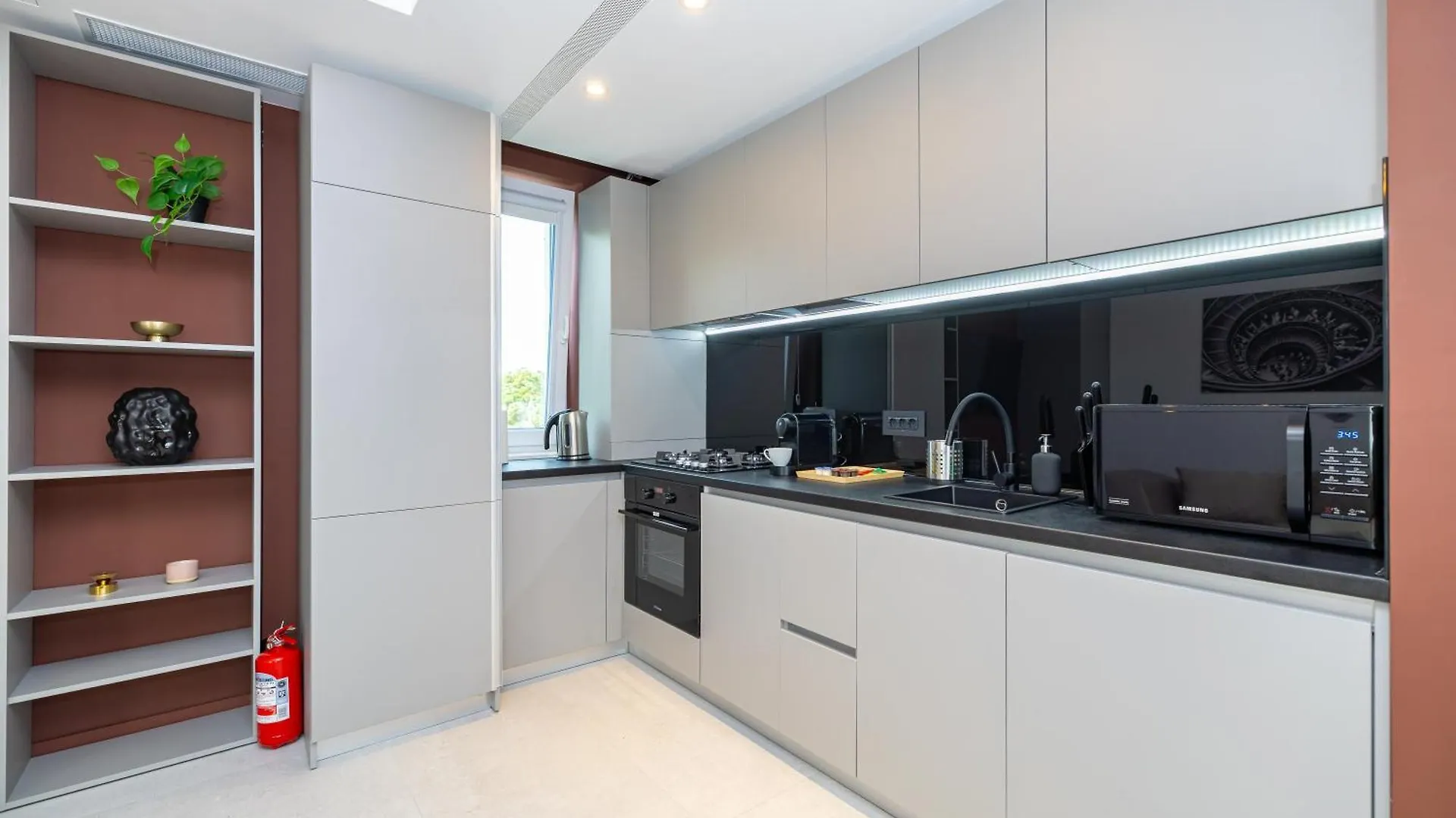 Orion New Boutique Building Apartment With Private Parking Bukarest