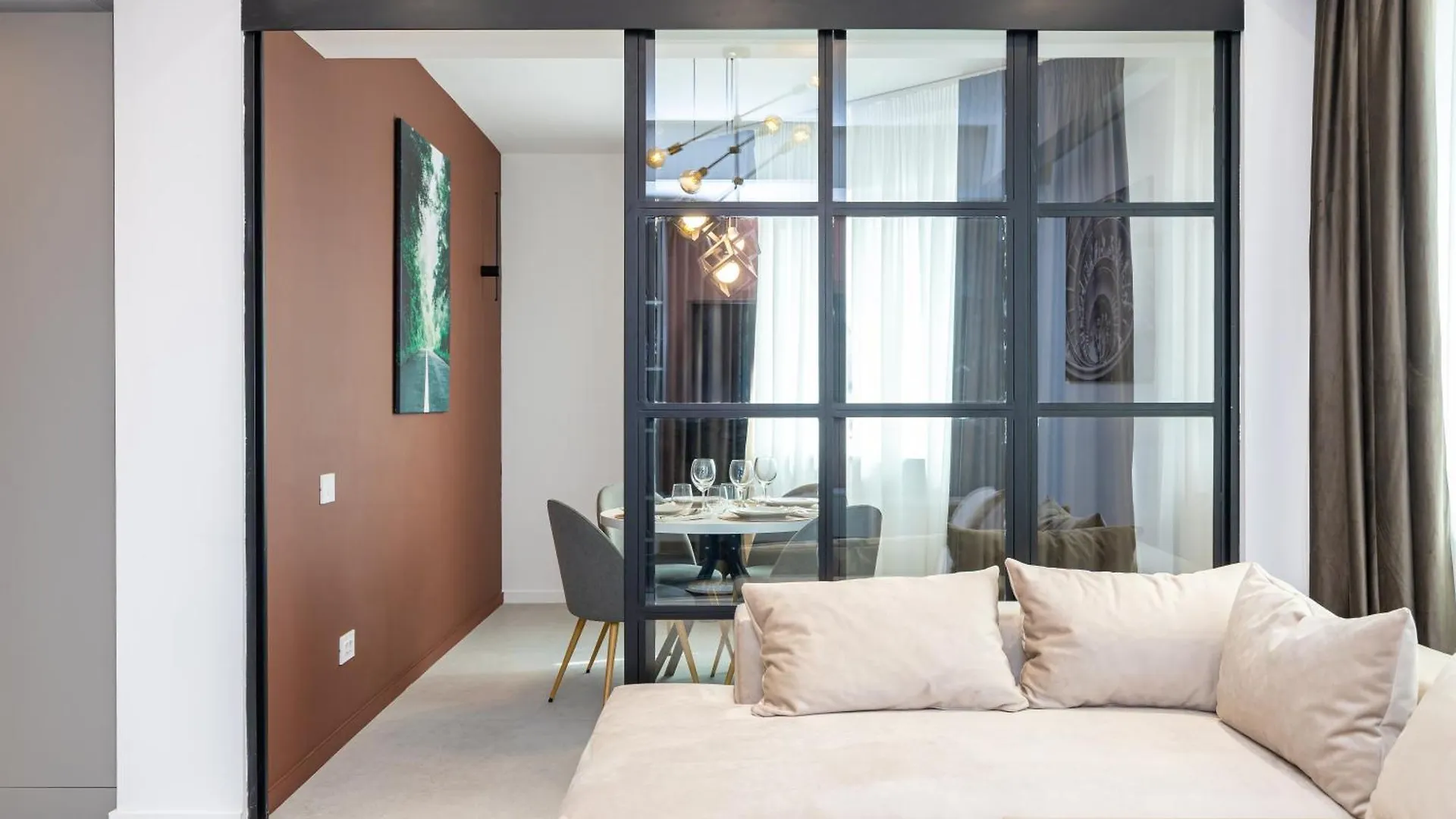 Orion New Boutique Building Apartment With Private Parking Bukarest Rumänien