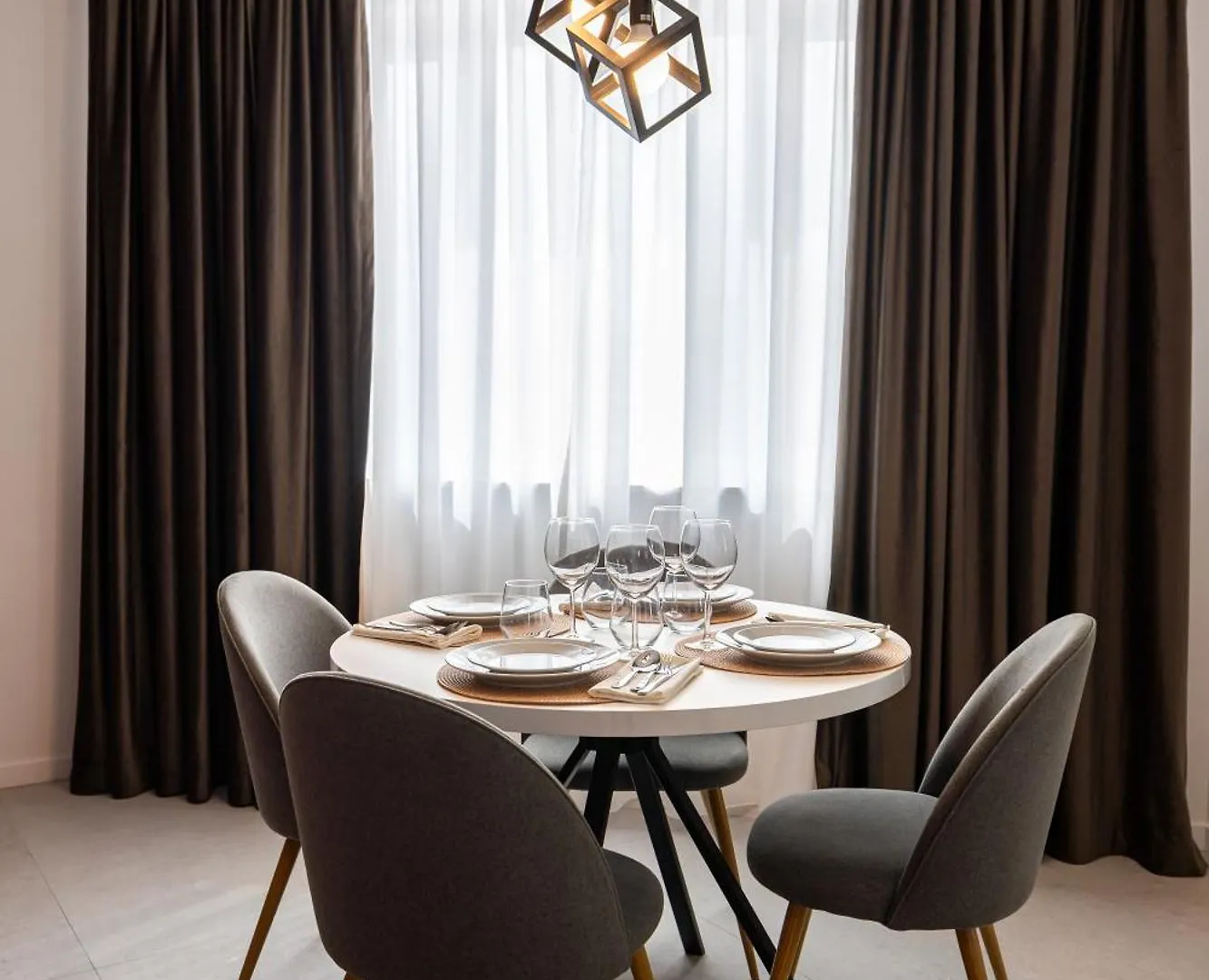 Orion New Boutique Building Apartment With Private Parking Bukarest